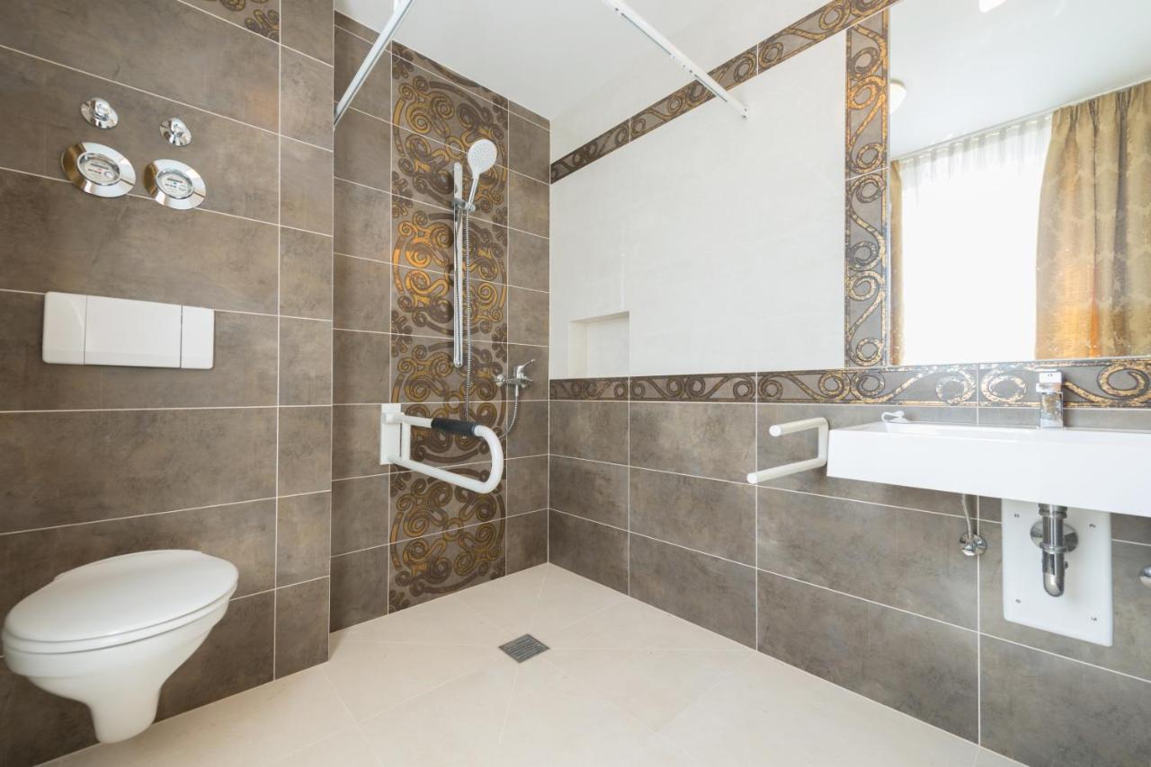 Hotel Garni Lichtquelle Bad Fussing Bagian luar foto